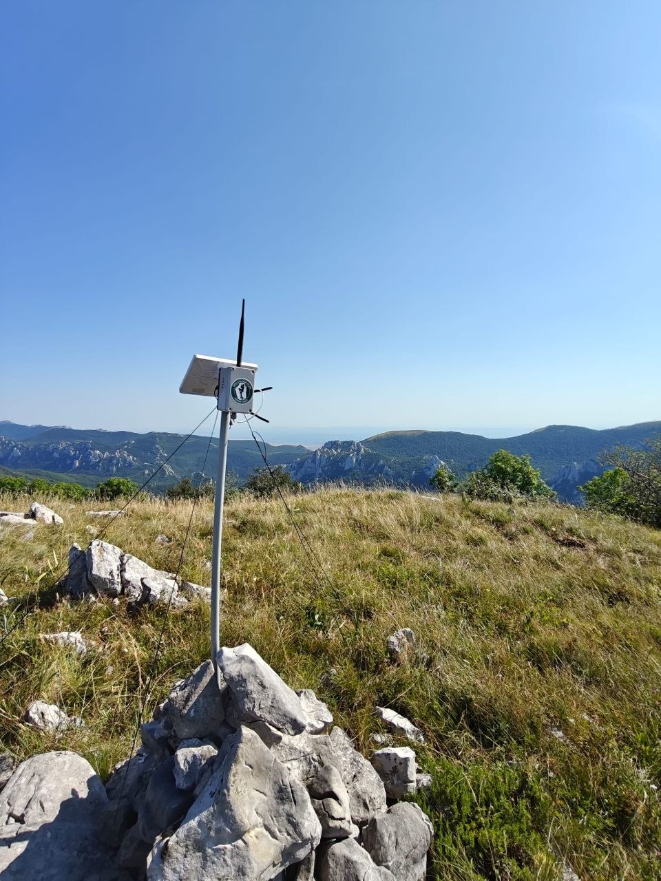 CroMesh node na planinskom vrhu